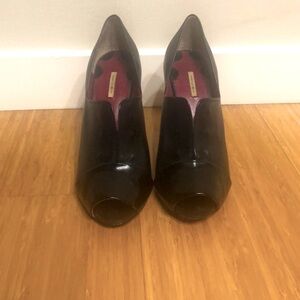 MaxStudio Black Leather Heels